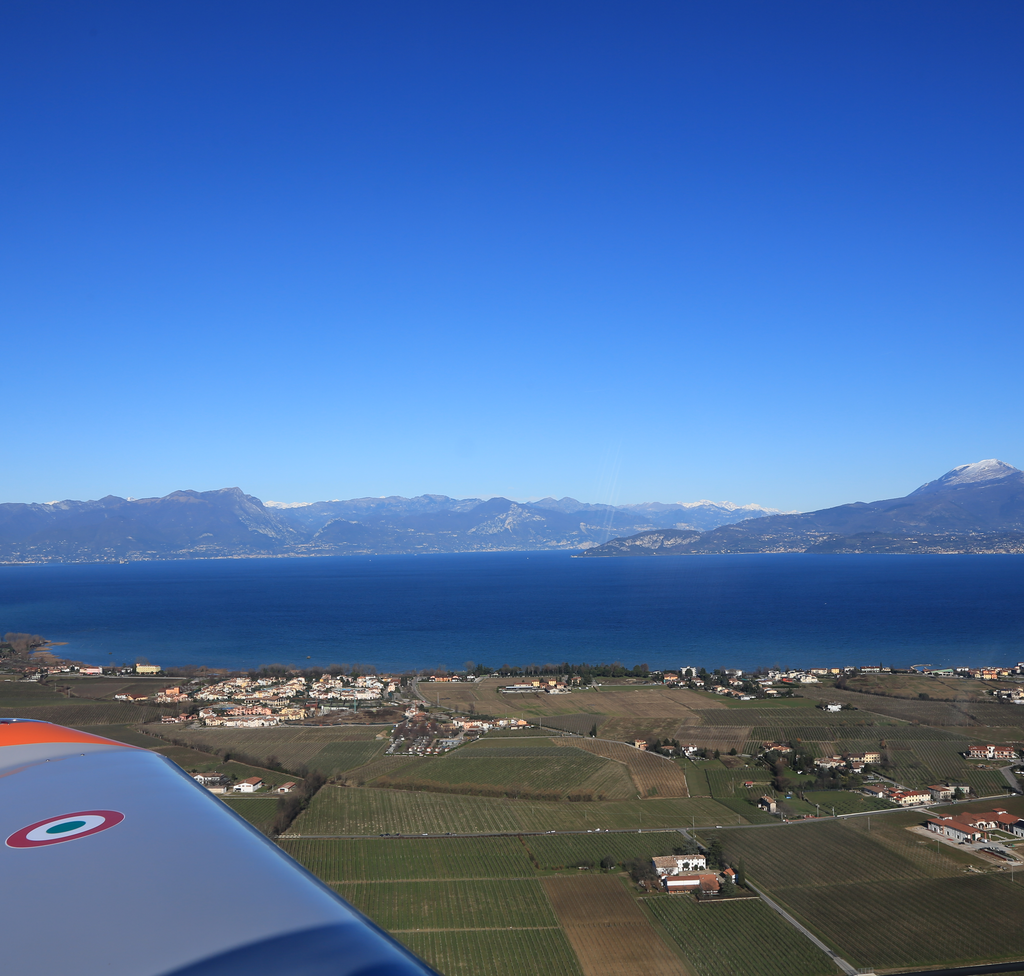 Regali 24 - Edenred PRENOTAZIONE per Voucher - Pilotare un Aeroplano - Volo di 60 minuti - Battesimo del Volo